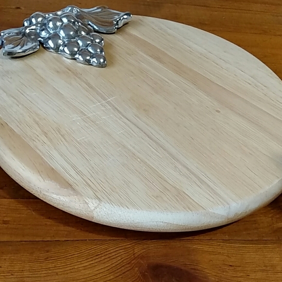 CHEESE Board Grape Detail 11.5" Cutting Board EUC - Picture 4 of 4